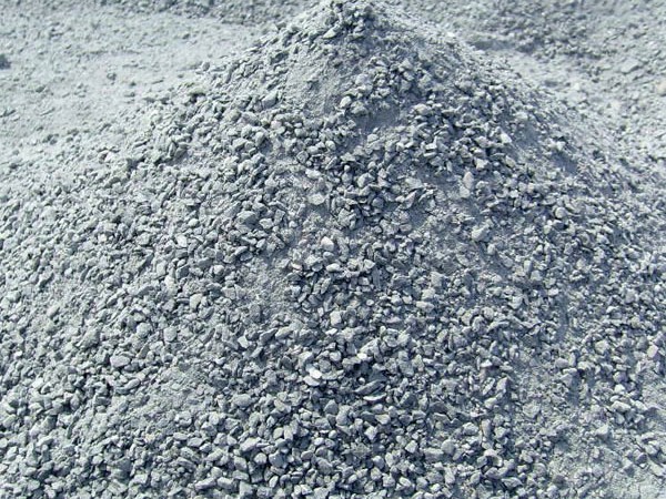 粉煤灰对水泥混凝土的性能有何影响